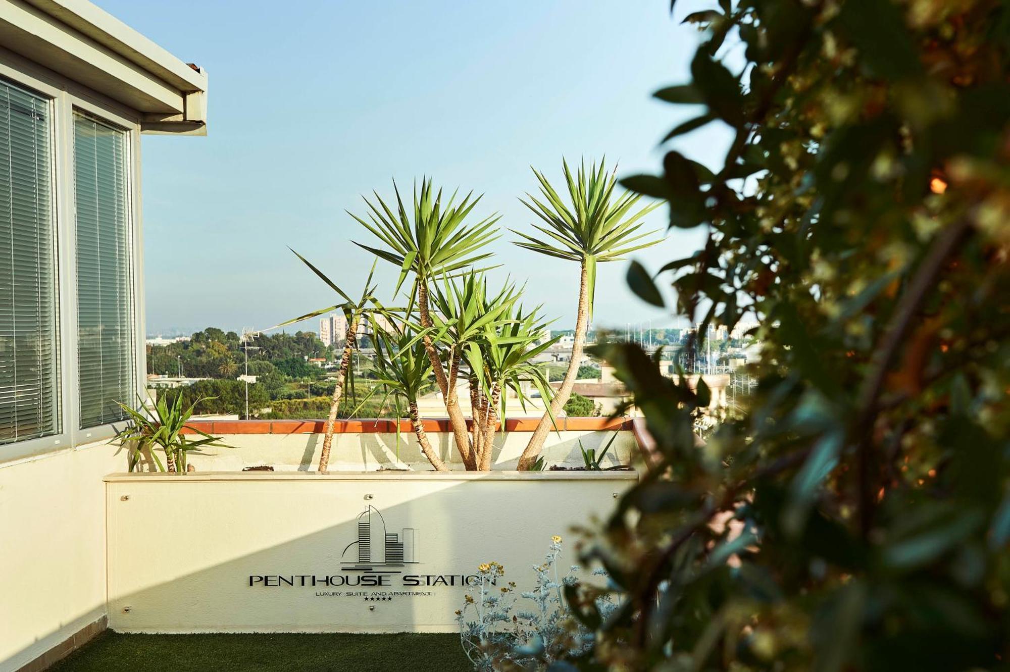 ברינדיזי Penthouse Station Luxury Suites & Apartment מראה חיצוני תמונה
