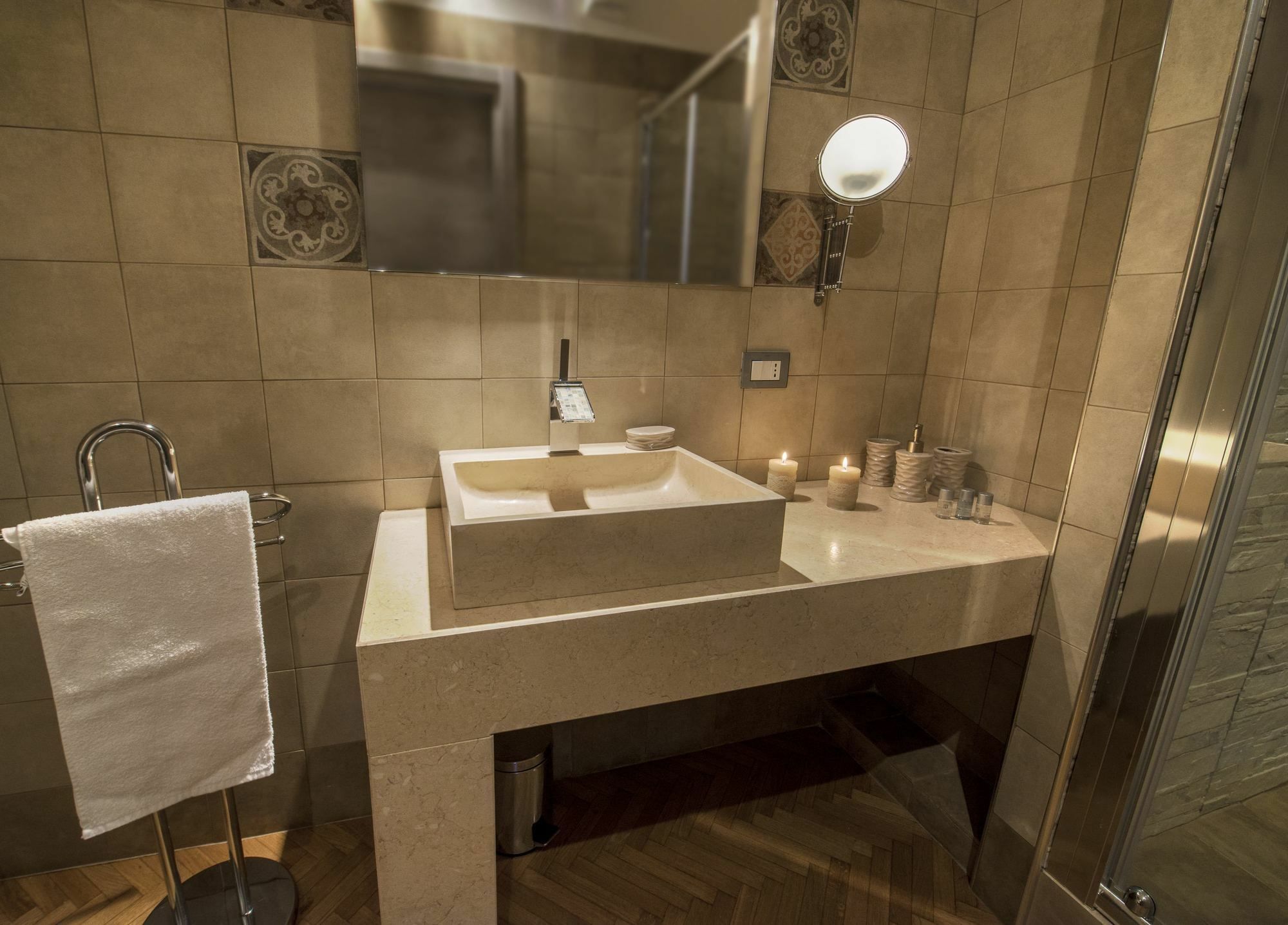 ברינדיזי Penthouse Station Luxury Suites & Apartment מראה חיצוני תמונה